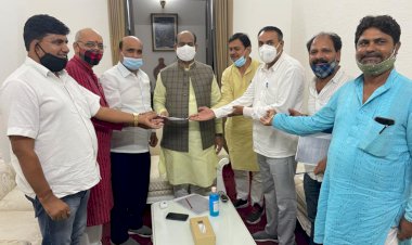 लोकसभा अध्यक्ष बिरला शेखावत व केंद्रीय रेल मंत्रालय के अधिकारियों से मिले भाजपा नेता