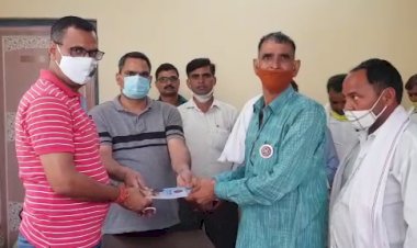 रामगढ़ थाना क्षेत्र के ग्राम रक्षकों और महिला सखियों की डीएसपी ने मीटिंग, समझाए कर्तव्य