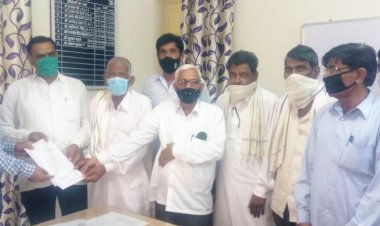 कांवट सरकारी भूमि पर अवैध अतिक्रमण हटाने की मांग, संघर्ष समिति के प्रतिनिधि मंडल ने एसडीएम खंडेला को ज्ञापन सौंपा