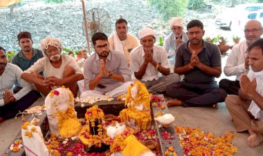 नौकरी वाला बास में शिव परिवार की मूर्तियों की प्राण प्रतिष्ठा के मौके पर हुआ भंडारा