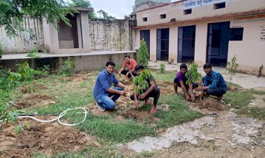 राजकीय पशु चिकित्सा केंद्र राजवाड़ा में पौधे लगाकर ली सार सँभाल की जिम्मेदारी