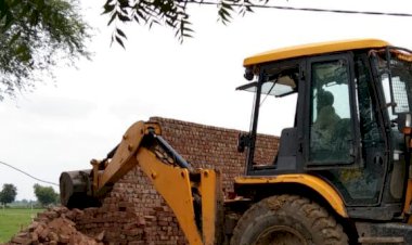 कुचावटी में जेसीबी की सहायता से हटाया गया सरकारी भूमि से अतिक्रमण