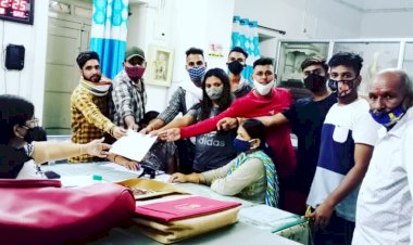 एन.एस.यू.आई ने दिया विभिन्न मांगों को लेकर प्राचार्य को ज्ञापन