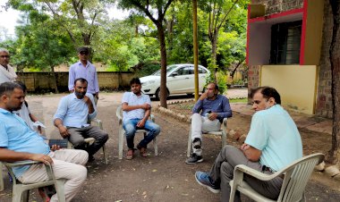 अधीक्षक अभियन्ता ने ली विभागीय अधिकारियो की बैठक, दिये दिशा निर्देश