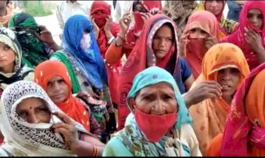 पीने के पानी की समस्या को लेकर उपखंड कार्यालय पहुंची जाटव बस्ती की महिलाएं