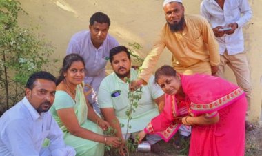 पूर्व विधायक गुर्जर के जन्मदिन पर किया वृक्षारोपण