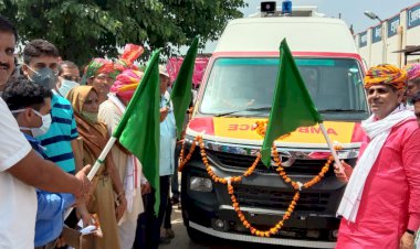 ग्रामीण क्षेत्रों में चिकित्सा क्षेत्र में सुविधाओं का होगा विस्तार, विधायक ने टहला सकट व प्रतापगढ़ सीएचसी को दी एंबुलेंसो की सौगात