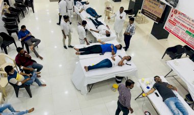 महावीर इंटरनेशनल युवा प्रताप केंद्र ने 75वें स्वतंत्रता दिवस पर किया रक्तदान शिविर का आयोजन