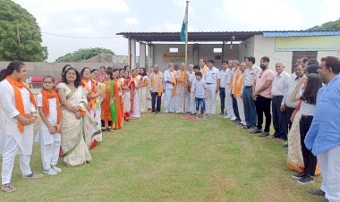 विप्र फाउंडेशन द्वारा 75 वे स्वतंत्रता दिवस पर मनाया अमृत महोत्सव