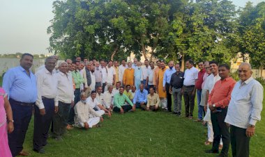 माहेश्वरी पार्षदों का अभिनंदन कर किया पौधारोपण लिया रख रखाव का संकल्प