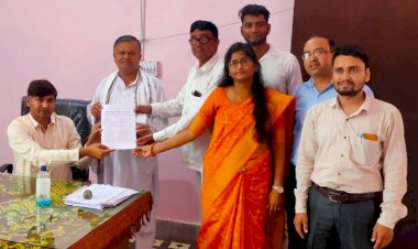 ग्राम विकास अधिकारियों ने दिया एसडीएम और विकास अधिकारी को ज्ञापन