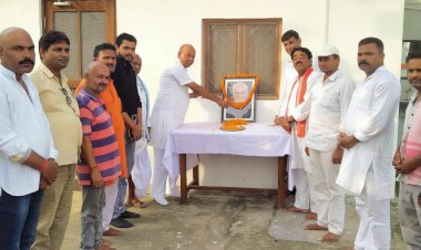 अटल बिहारी वाजपेई ऐसे महान नेता थे जो कभी दलगत राजनीति के बंधन में नहीं बंधे- अजय कुमार सिंह टप्पू