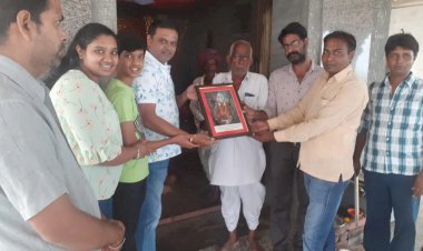 पर्यावरण प्रेमी को किया सम्मानित