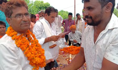 हरिपुरा की ढाणी चौलाई में कई वर्षों से बंद रास्ते को पूर्व विधायक ने ग्रामीणों की समझाइश से खुलवाया