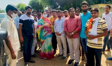 अलवर आगमन पर सांसद राजकुमारी दिया कुमारी का किया स्वागत