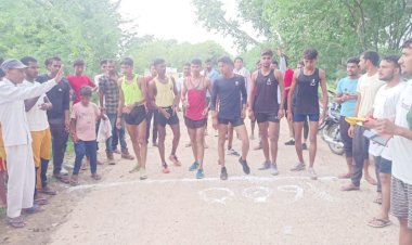 दाँतलौठी में दौड प्रतियोगिता का हुआ आयोजन, पुरुष्कार व प्रशस्ति पत्र से किए सम्मानित