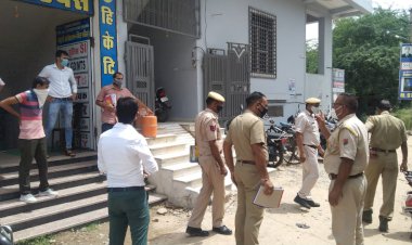 सरेआम सरकारी गाइडलाइंस की धज्जियां उड़ाते मिले निजी लाइब्रेरी संचालक