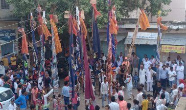 लोक देवता जाहरपीर गोगाजी महाराज की शोभायात्रा धुमधाम से निकाली