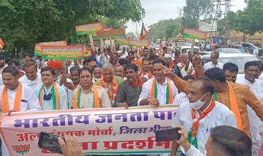कांग्रेस सरकार अल्पसंख्यकों के संतुष्टीकरण में भी फेल रही - खान