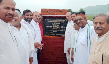 विधायक दीपचंद खैरिया ने विभिन्न संपर्क सड़कों का किया शिलान्यास