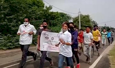 फिट इंडिया फ्रीडम रन में दौड़े युवा आमजन को स्वास्थ्य के प्रति किया जागरूक