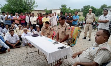 डीवाईएसपी महावीर सिंह के नेतृत्व में बाजार की हुई सीएलजी मीटिंग