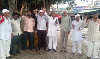 मुजफ्फरनगर किसान महापंचायत में शामिल होने के लिए किसानों का जत्था रवाना