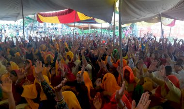 15 दिवस में अशोक गहलोत निर्णायक बैठक कर ब्रज के दोनों पर्वतों को खनन मुक्त करने का मार्ग करें प्रशस्त अन्यथा होगा विशाल आमरण अनशन