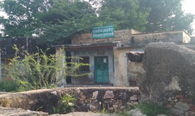 आयुर्वेदिक चिकित्सालय अपनी बदहाली पर बहा रहा आंसू बहा, स्थानीय प्रशासन मौन