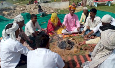 श्रीहरि कालू महाराज के प्रकटोत्सव पर हवन यज्ञ कर मनाया प्रकाश उत्सव