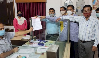 भारतीय मजदूर संघ ने प्रदर्शन कर अतिरिक्त जिला कलेक्टर के माध्यम से प्रधानमंत्री व मुख्यमंत्री को भेजा ज्ञापन