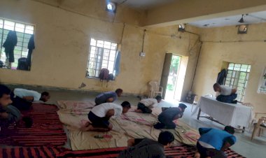 बेसिक कोर्स में दी योग की जानकारी