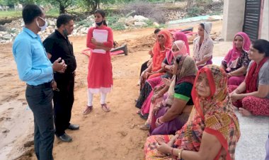 महिलाओं को बताए सीवरेज कनेक्शन के लाभ