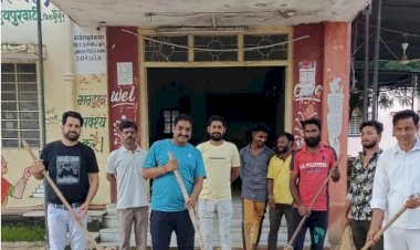 सत्याग्रह सप्ताह के दूसरे दिन आजादी में गांधीजी के योगदान पर किया वृक्षारोपण व साफ-सफाई