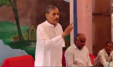 पालिका बोर्ड मंडल की बैठक हंगामे के साथ हुई शुरू, बैठक में पार्षद प्रतिनिधियों के बैठने पर जताई आपत्ति