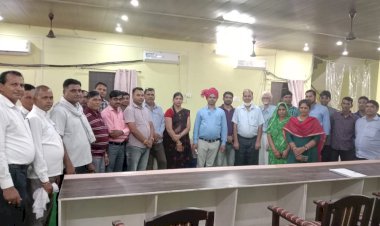 पार्षदों, सफाईकर्मीयों व पालिकाकर्मीयों ने मिलकर मनाया जन्मदिवस