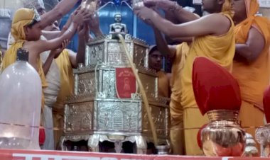 संग्रह के स्थान पर जरूरत के अनुसार वस्तु लेना ही उत्तम अकिंचन धर्म है