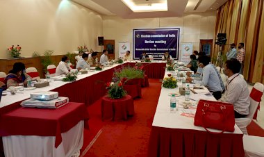 भारत निर्वाचन आयोग के केन्द्रीय मुख्य चुनाव आयुक्त ने आबूपर्वत में ली बैठक