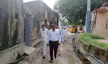 खबर का हुआ असर: माजरी भांडा की बदहाल सड़को का निरीक्षण करने पहूँचे विकास अधिकारी