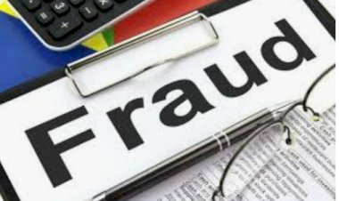 नकली लोवर बैचने की शिकायत पर पुलिस ने की कार्रवाई