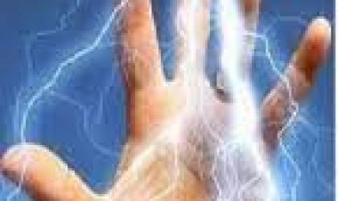 रेलवे कॉलोनी निवासी बालक करंट से झुलसकर घायल