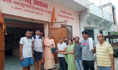 स्वच्छता अपनाने का संकल्प दिलाकर बांटे 1385 औषधीय पौधे निशुल्क