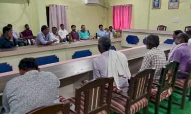 पालिकाध्यक्ष ने ली बीट प्रभारीयों की क्लास, तीन दिन में सफाई व्यवस्था सुधारने के निर्देश