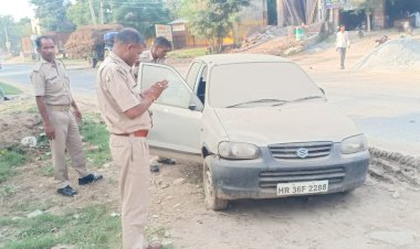 लावारिस खड़ी कार को बहरोड़ थाना पुलिस ने किया जब्त