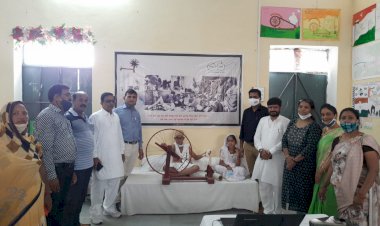 शाहपुरा में गांधी जयंती पर प्रदर्शनी का आयोजन, विद्यार्थियों ने निकाली रैली, विधिक डेस्क भी लगायी