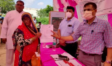 ड़ीग की ग्राम पंचायत अऊ में किया गया प्रशासन गांव के संग अभियान का आगाज
