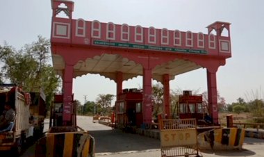 टोलकर्मीयों पर सरकारी वाहनों से भी टोलवसूली व दुर्व्यवहार का आरोप, पुलिस से की शिकायत