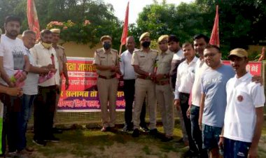 लायंस,लियो क्लब खैरथल  व पुलिस थाना खैरथल ने सड़क सुरक्षा एवं यातायात जागरूकता अभियान मनाया