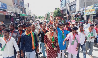 भाजपा युवा मोर्चा ने आसींद उपखंड मुख्यालय पर किया धरना प्रदर्शन