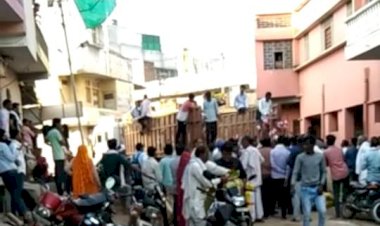 डीएपी खाद की भयंकर किल्लत के बीच राजगढ कोपरेटिव मे आए 700 डीएपी खाद के कट्टे जैसे ऊंट के मुह मे जीरा